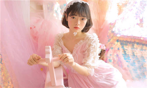 吴川供卵试管代怀生子多少钱？这一直是很多不孕不育家庭关注的话题。在中国，不孕不育的发生率越来越高，根据《中国不孕不育现状调研报告》显示，育龄夫妇的不孕不育率从20年前的3%增长至现在的12.5%-18.2%，患者人数高达6000万以上。在这样的背景下，许多家庭通过供卵试管来实现自己的生育梦想。那么，供卵试管代怀生子的费用到底是多少呢？